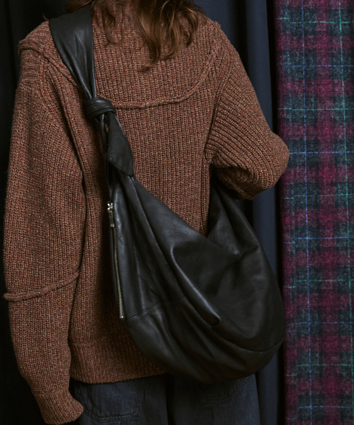 PRE-ORDER】Leather Shoulder “BANANA” Bag