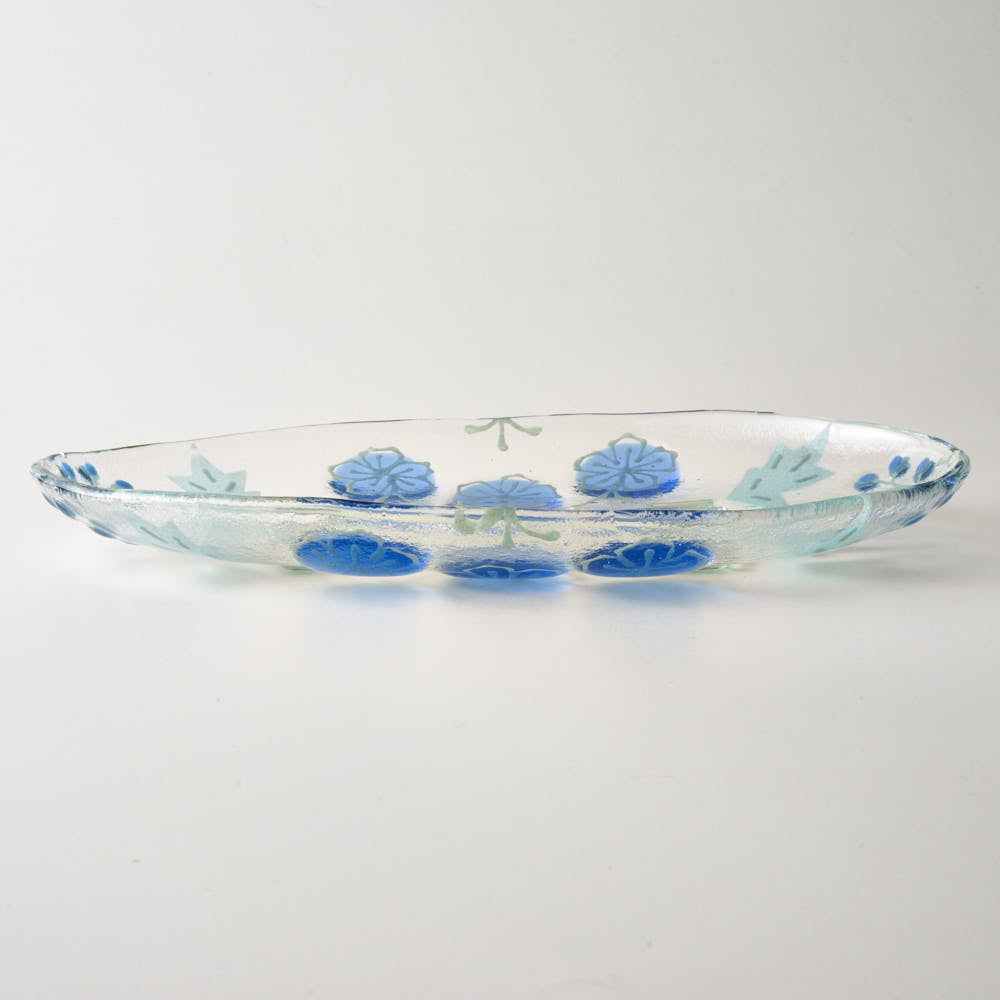 ガラス作家 沖知江子 植物紋 楕円皿 大 青 ¥9,900 大人の焼き物