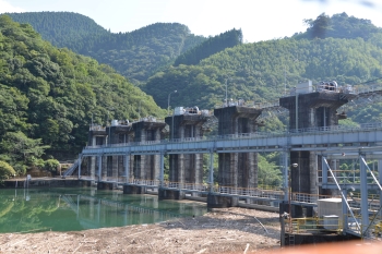 九州電力耳川水系のダムカード - ダム便覧