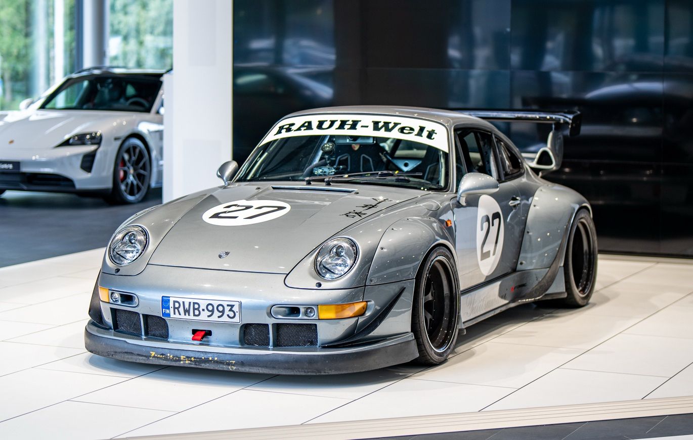 Preorder] GT Spirit 1:18 RWB YUIITSUMUNI SILVER 2024 GT522