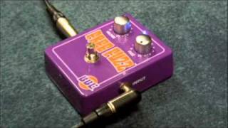 BBE Free Fuzz Demo (Smashing Pumpkins style) - YouTube
