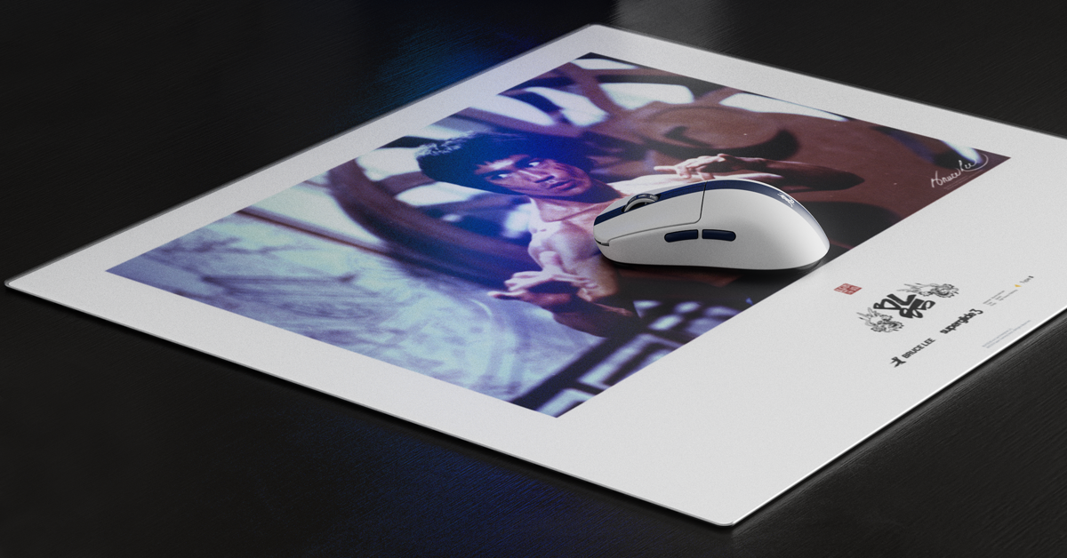 Bruce Lee 85th Edition] Superglide3 Glass Mousepad XL - PICTURE