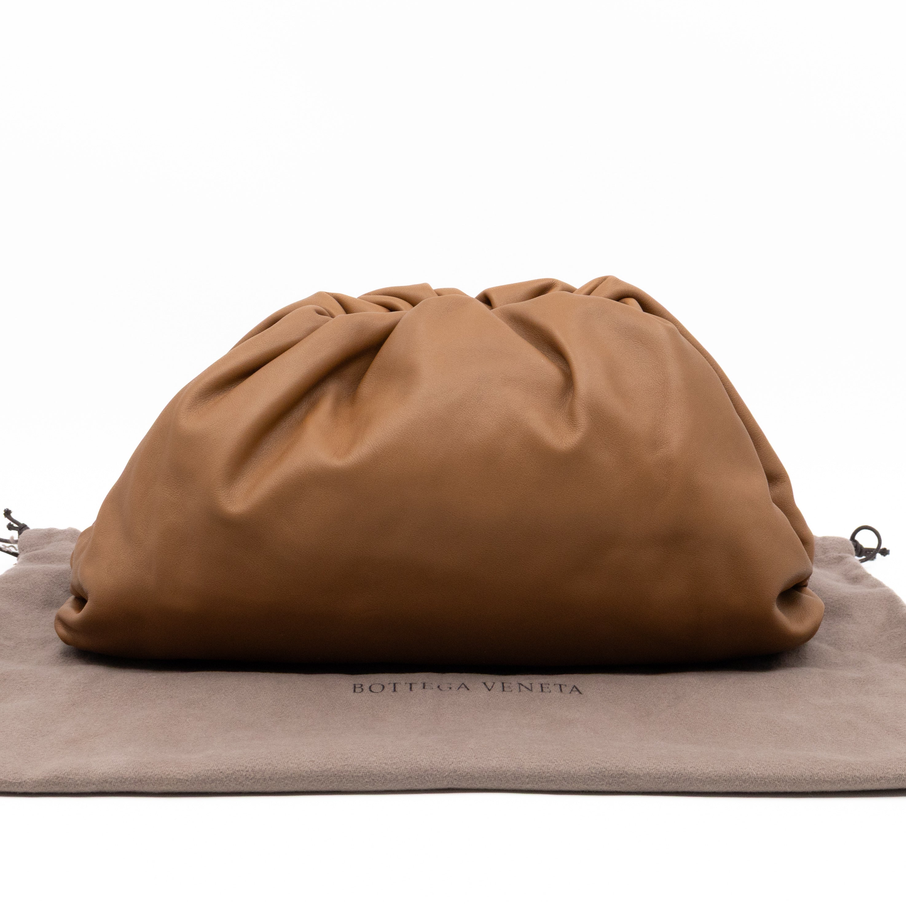 Bottega Veneta The Pouch Smooth Camello Leather – Queen Station