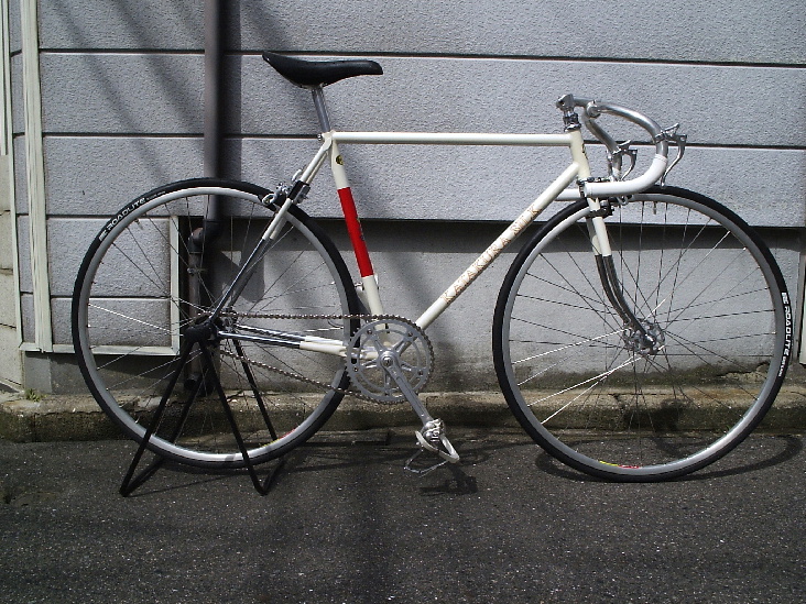 片倉シルク ピストR1