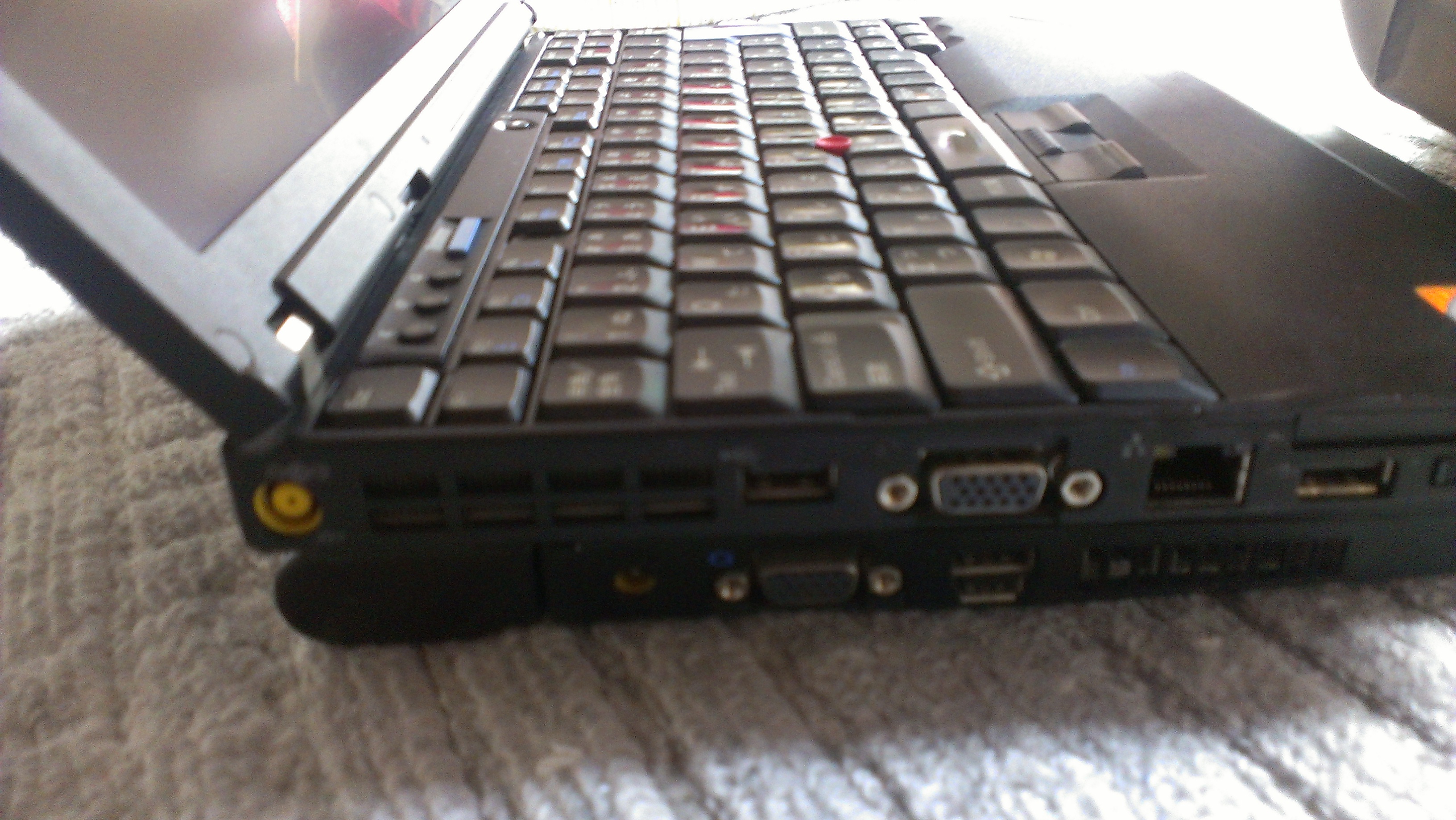 ThinkPad X200s の導入