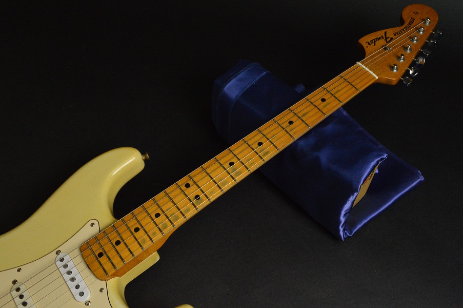 Fender Custom Shop】リバースヘッドファンお待ちかね!!ジミヘンを彷彿