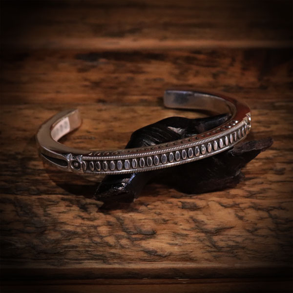 Jennifer Curtis ジェニファー カーティス スタンプワーク ヘビー