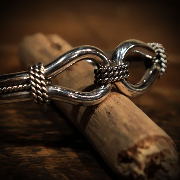 Steve Arviso スティーブ アルヴィソ ホースウィスパラー バングル Navajo