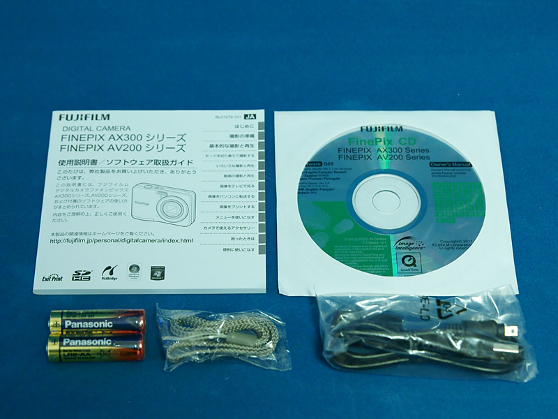 富士フイルム FinePix AX300の外観をみる /monox デジカメ 比較 レビュー