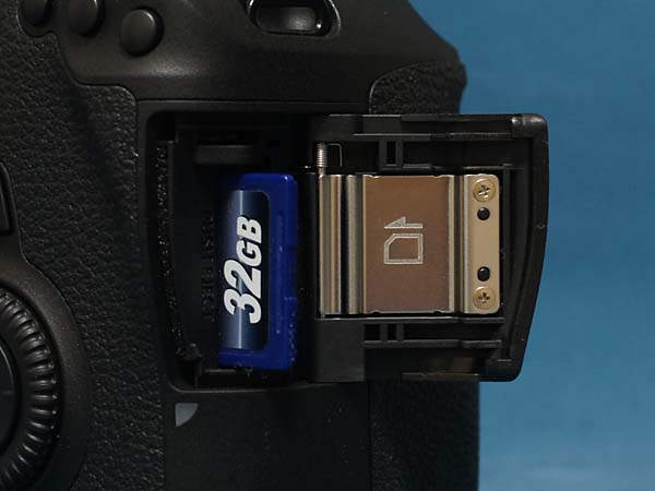 キヤノン Canon EOS6Dの徹底レビュー フルサイズ・デジタル一眼レフ