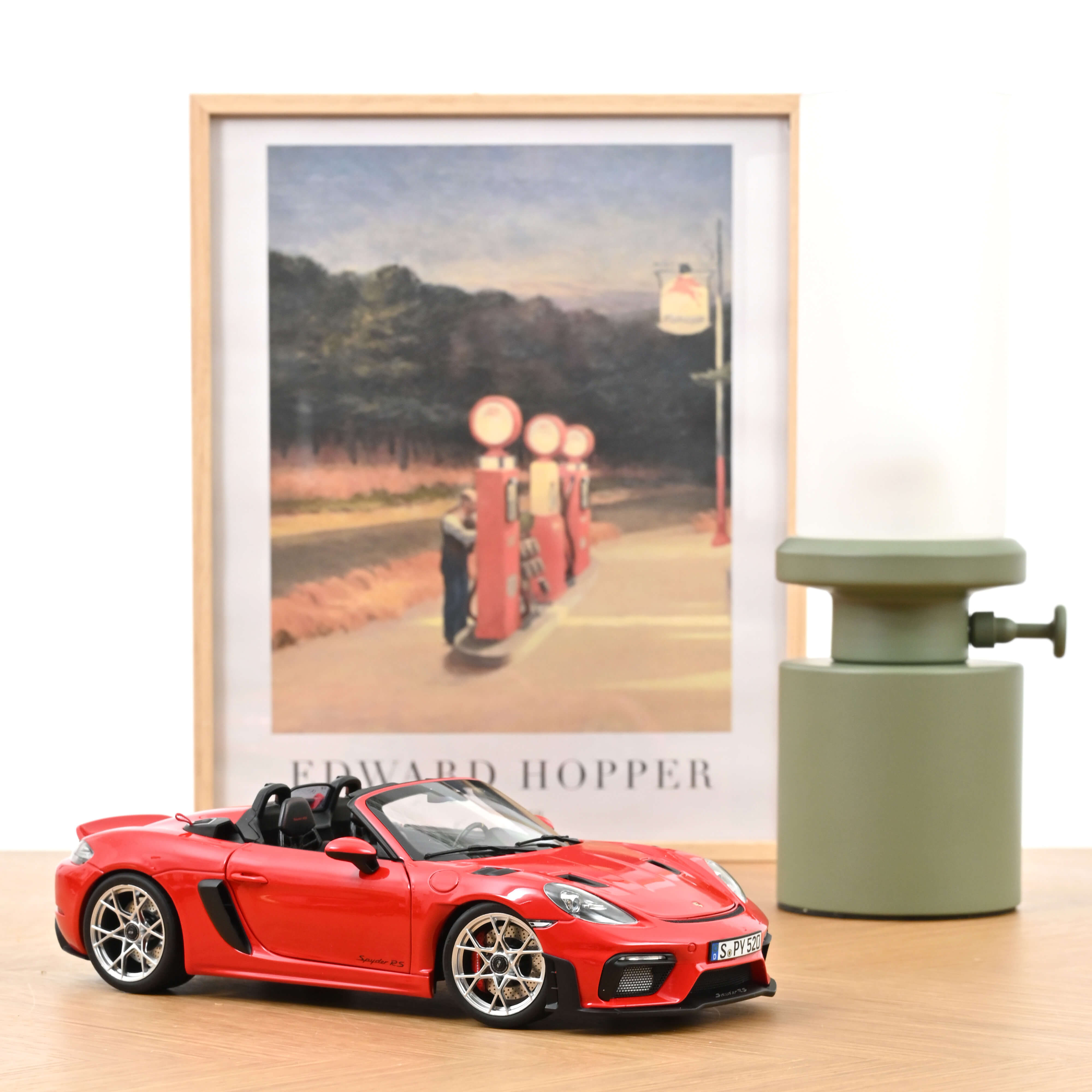 Porsche 718 Spyder RS 2023 Guards Red 1:18 – Norev