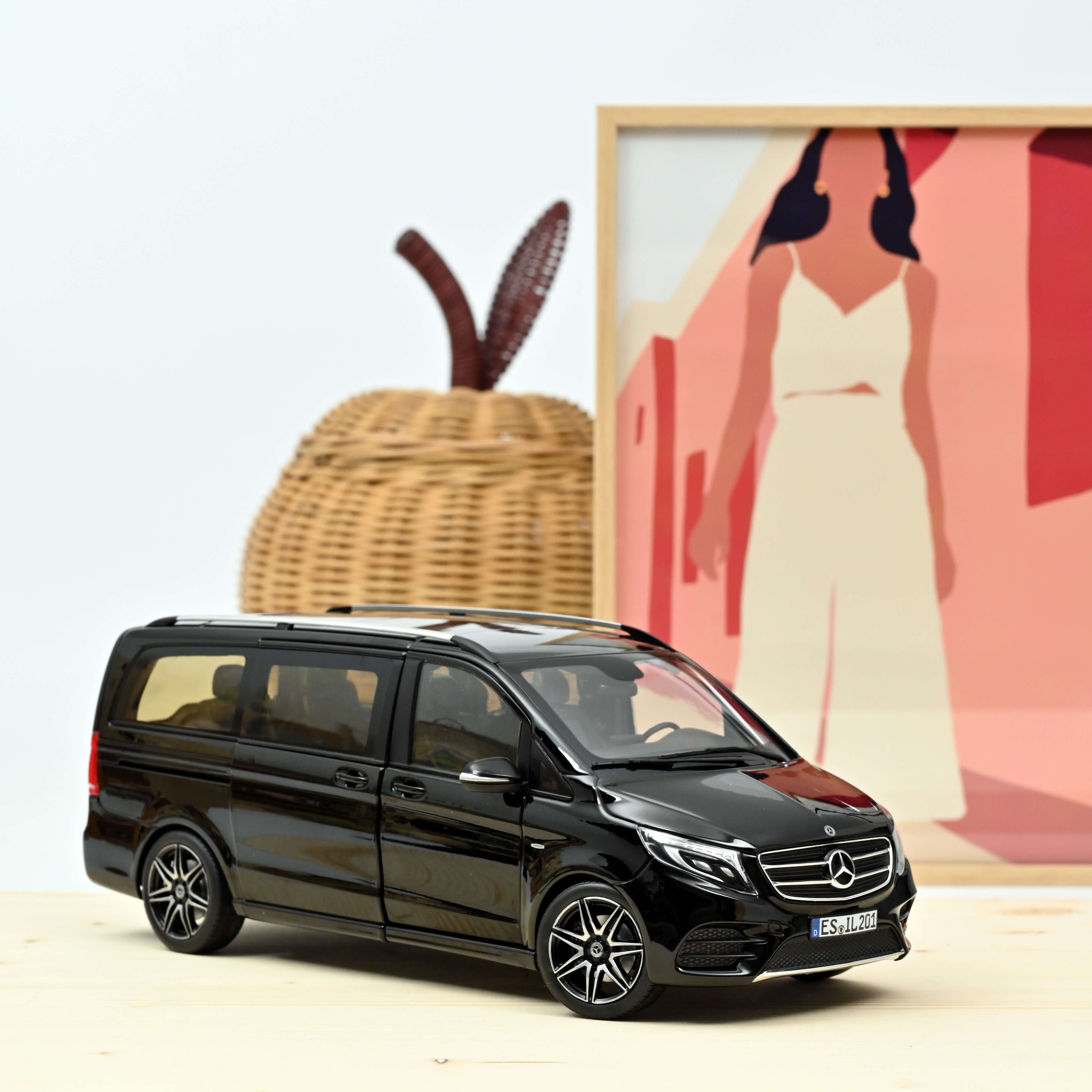 1/18 メルセデスベンツ Vクラス AMG Line W447 ブラック