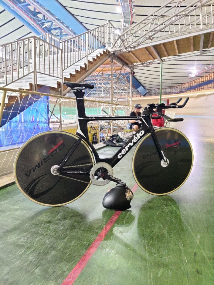 Cervelo T4 - Pedal Room