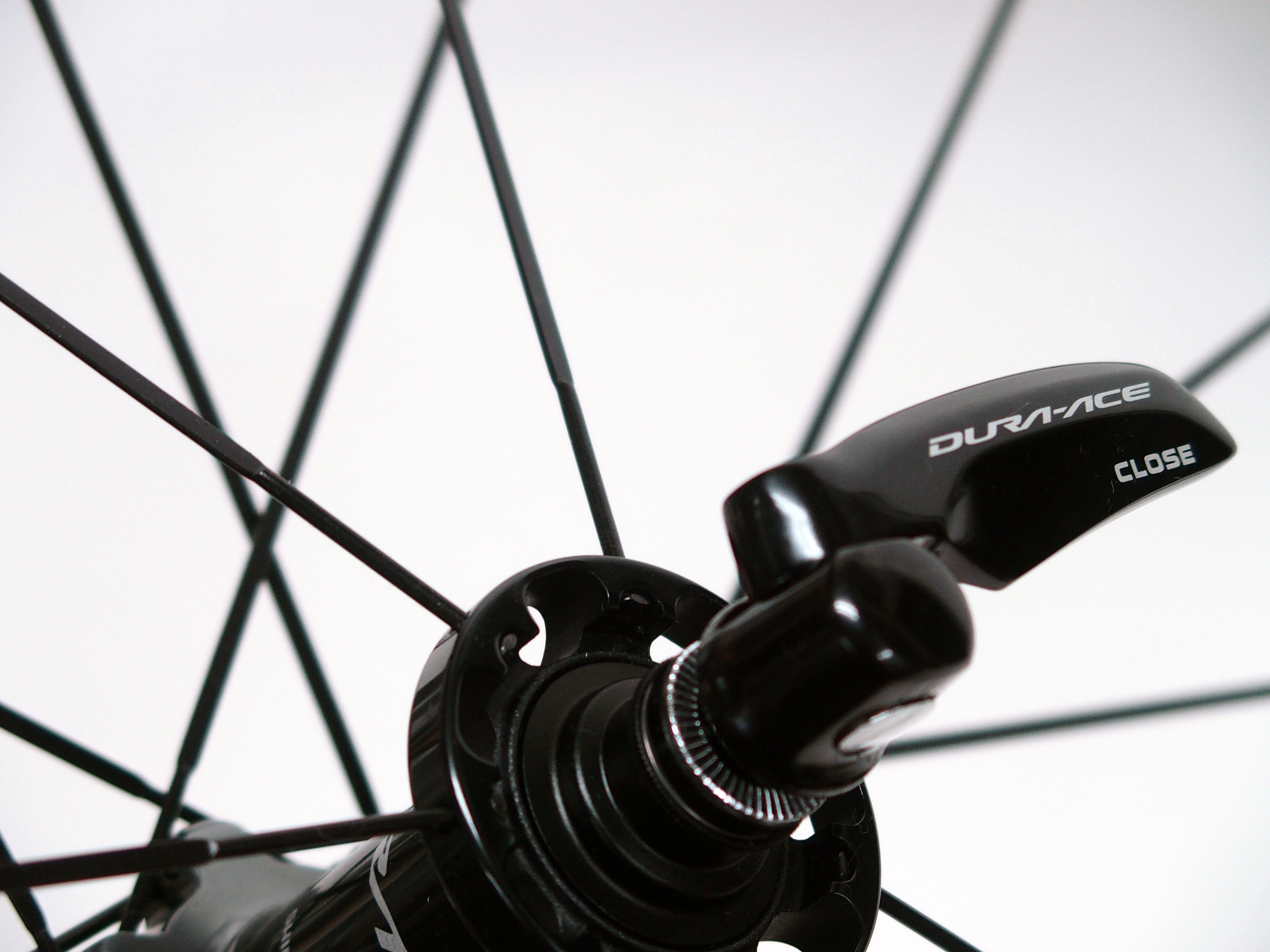 死角の無い万能ホイールが登場、DURA-ACE WH-R9100-C40-CL | お知らせ