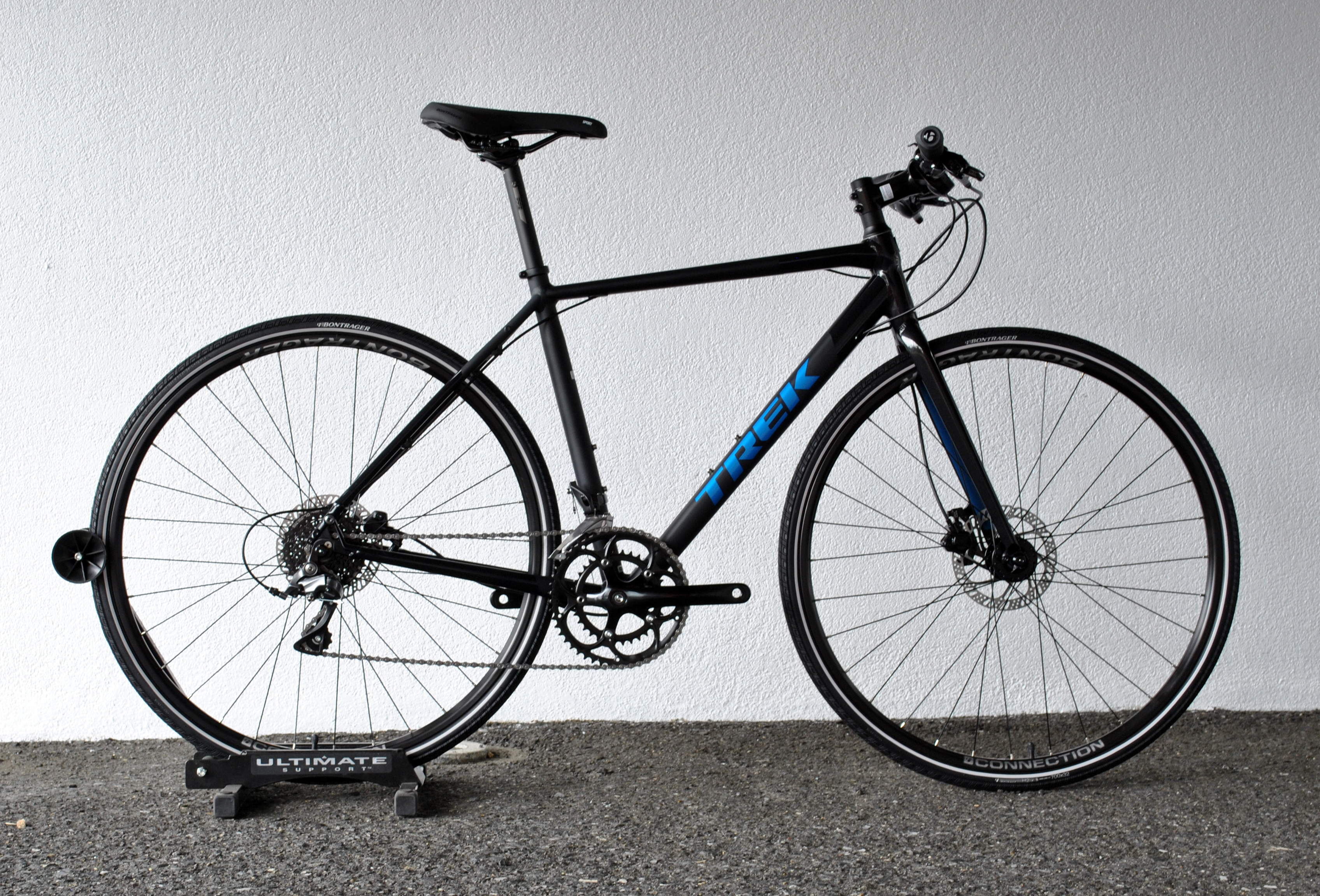 ロードバイクのDNAを持ったスタイリッシュクロスバイク、TREK ZEKTOR