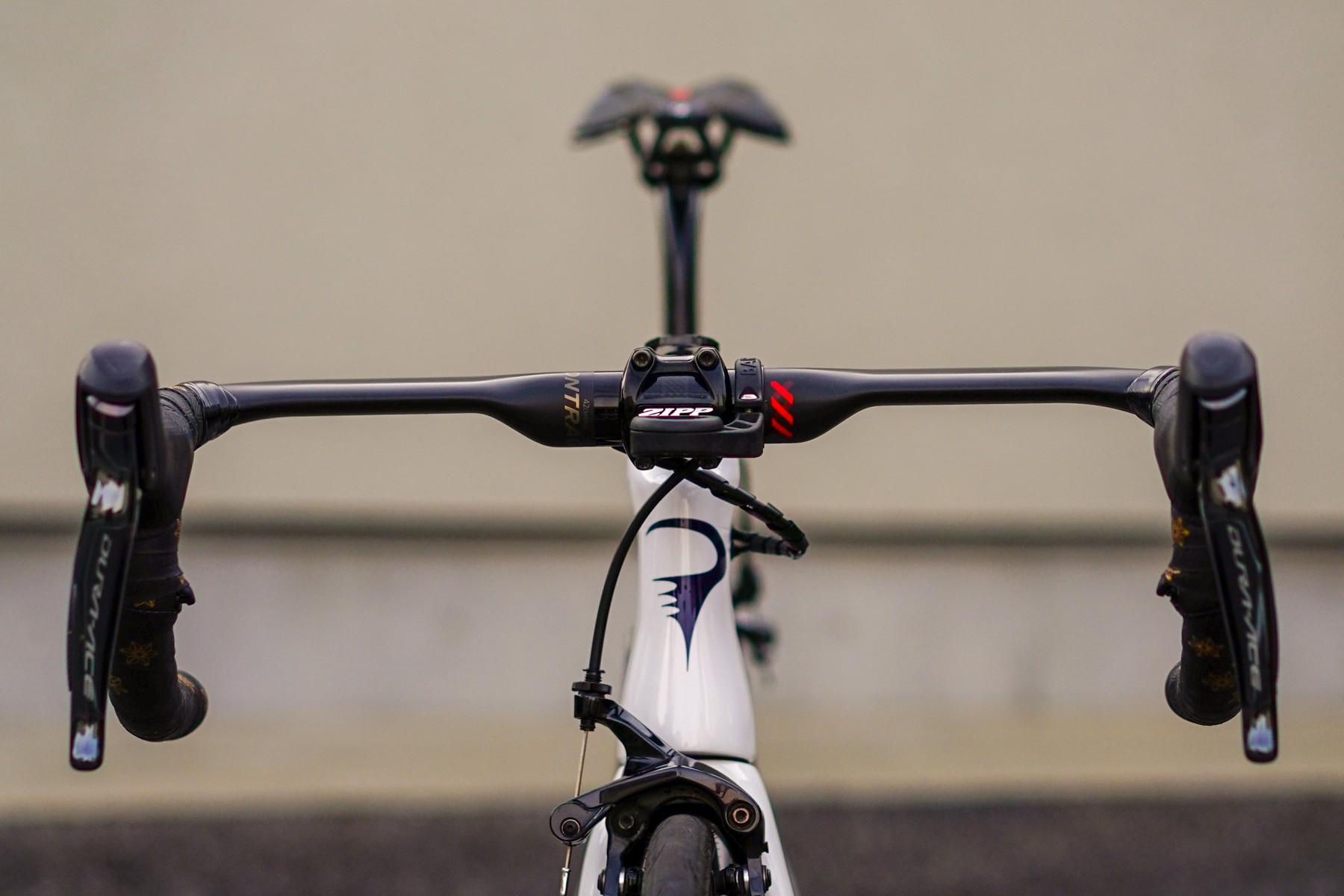 Di2をより美しく魅せるハンドルを求めて・・・［スタッフ田中