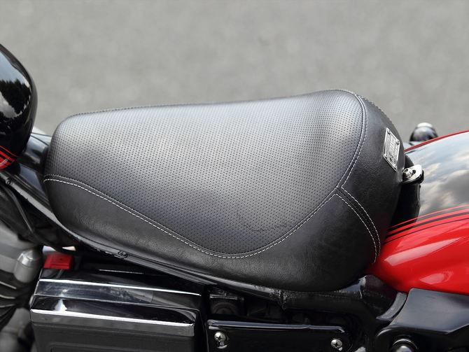 サンダンスのハーレー用カスタムシート | サンダンスのハーレー用