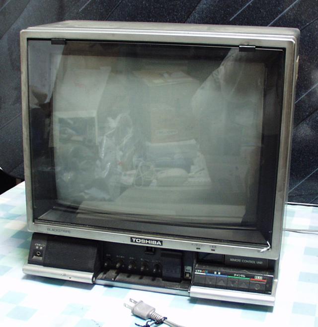 TOSHIBA ブラウン管テレビ リモコンセット 2004年製