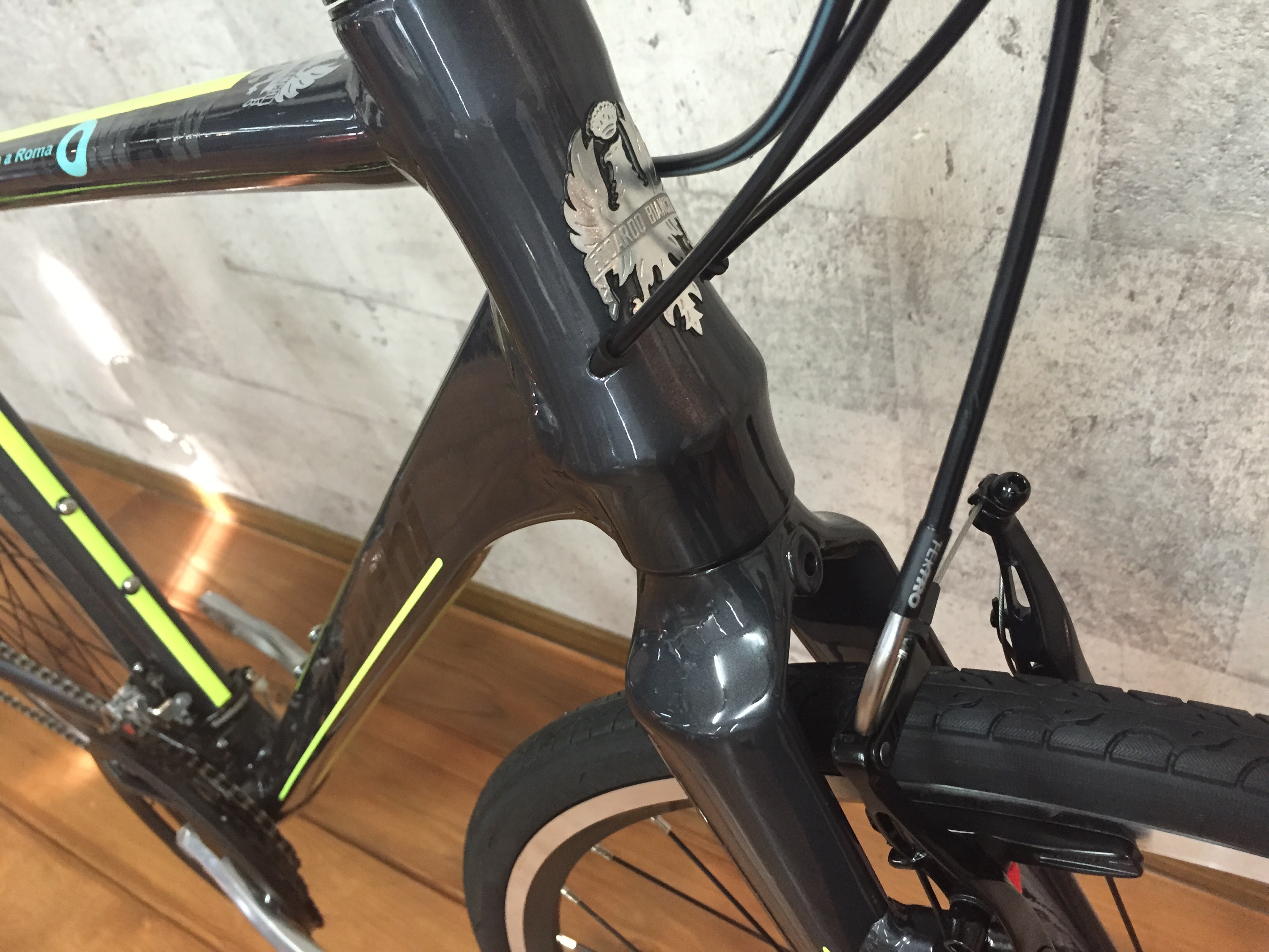 Bianchi ROMA4 2016.クロスバイク入荷 !! 注目のNeon-Rhine | Climb