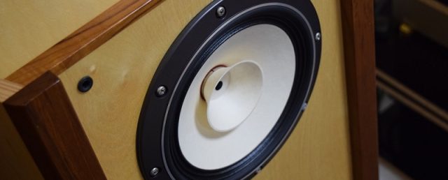20cmバックロードホーンキャビネット | 山越木工房