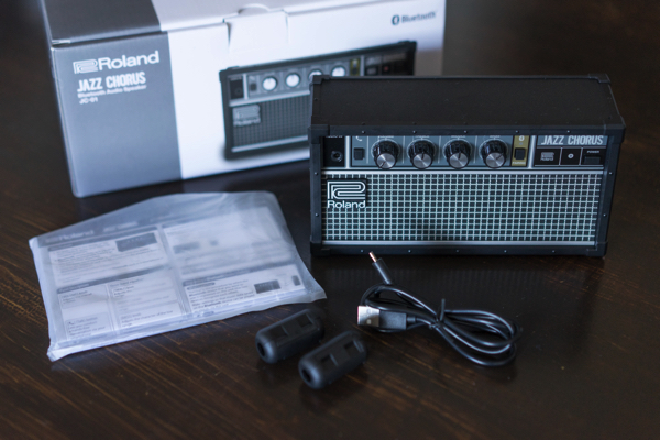 Rolandのジャズコ型Bluetoothスピーカー「JC-01」が届いた！
