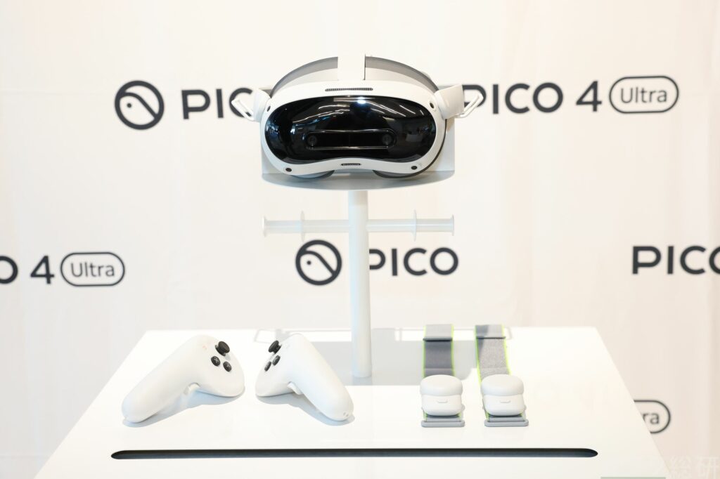 記録にも特化した高性能VRデバイス「PICO 4 Ultra」発表―1万円の格安