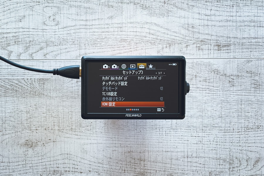 FEELWORLD FW568 5.5インチモニターを動画撮影と夜景写真のために購入