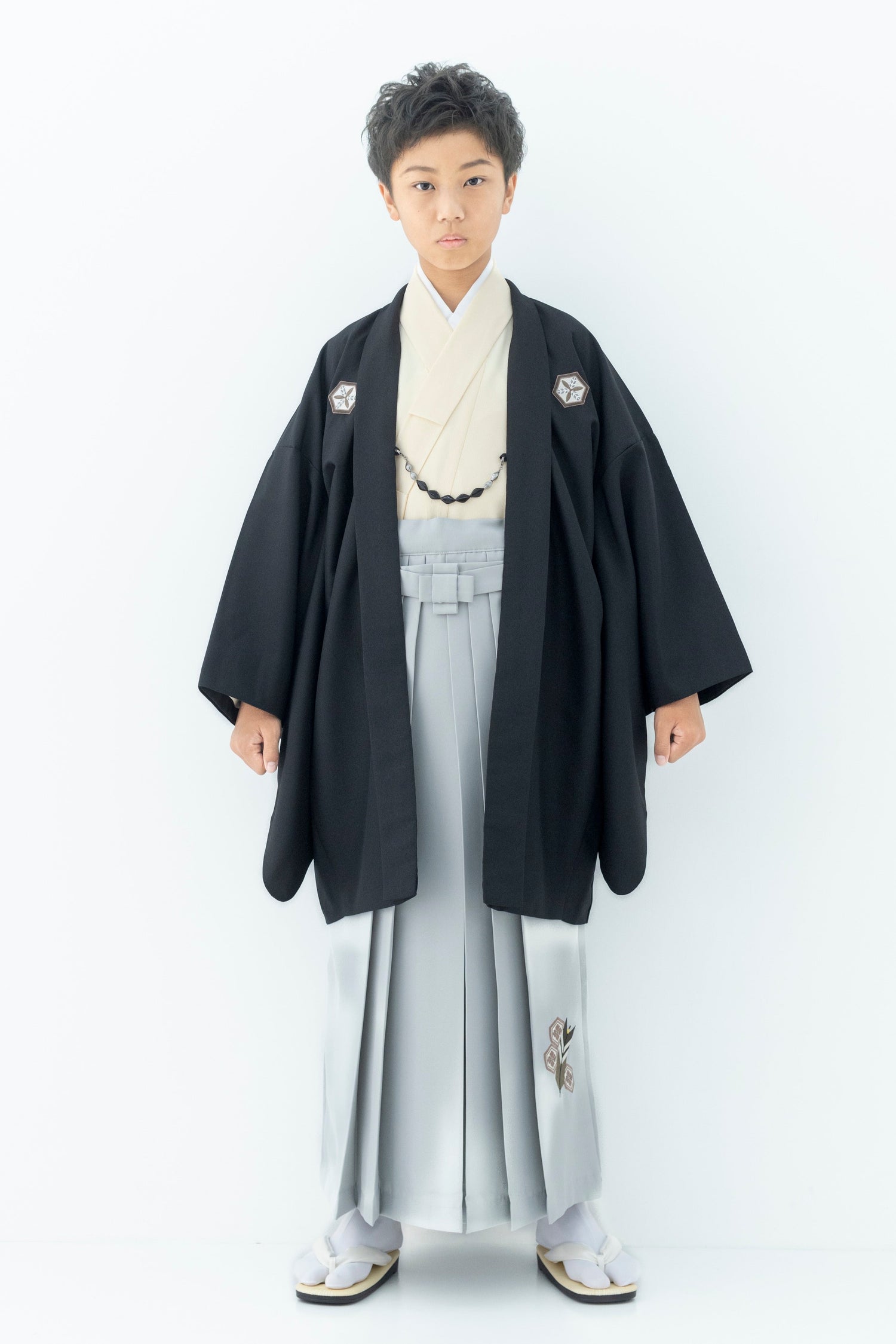 D1003 亀甲に矢絣/黒×グレー 【小学生男の子卒業式袴レンタル