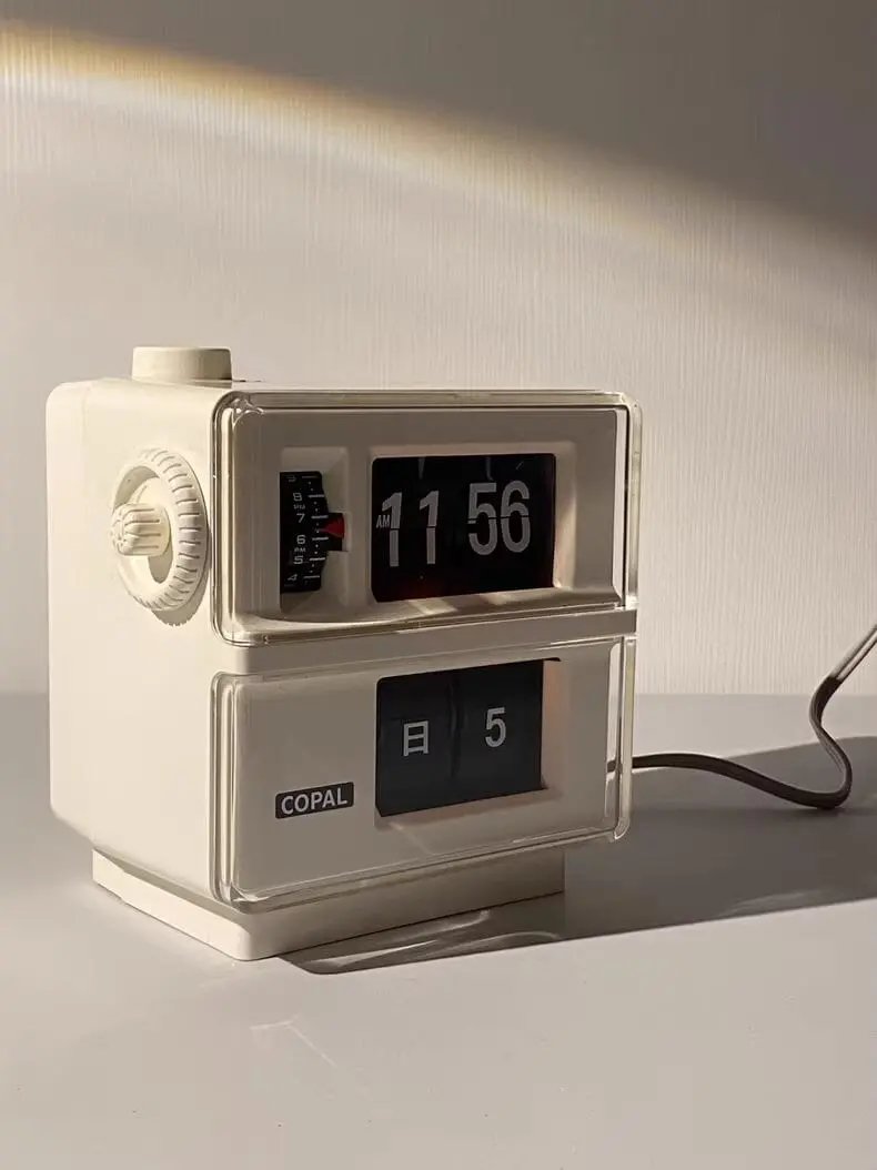 COPAL Flip Clock DP-180 - Time Will Flip