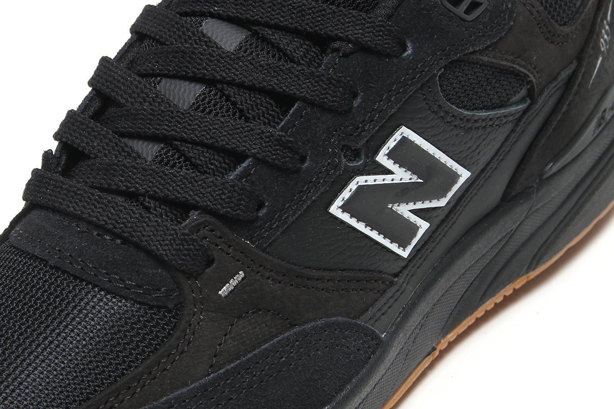 933 - Standard & Wide – Premier