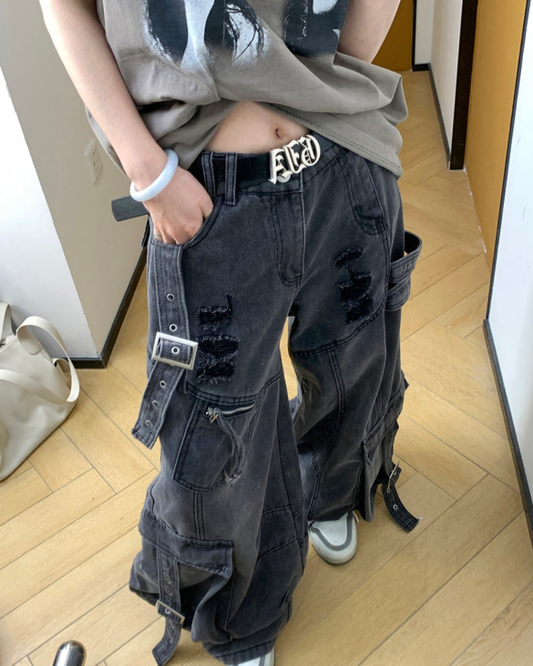 ビッグポケットダメージデニムパンツ SL582 – THE SOL93