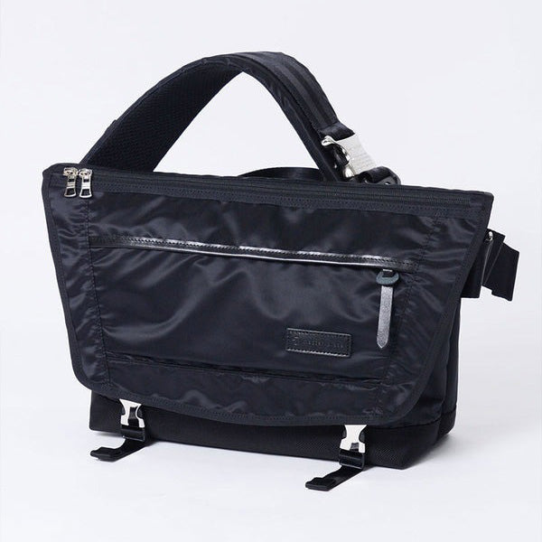 master-piece マスターピース メッセンジャーバッグ Lightning