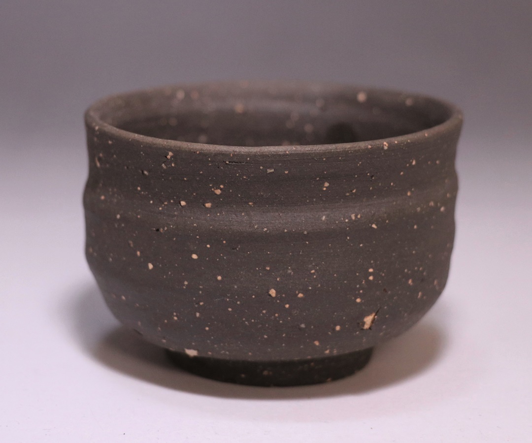 屋代剛右 作 「伊部酒呑」 ～備前焼専門卸小売店 川口陶楽苑～