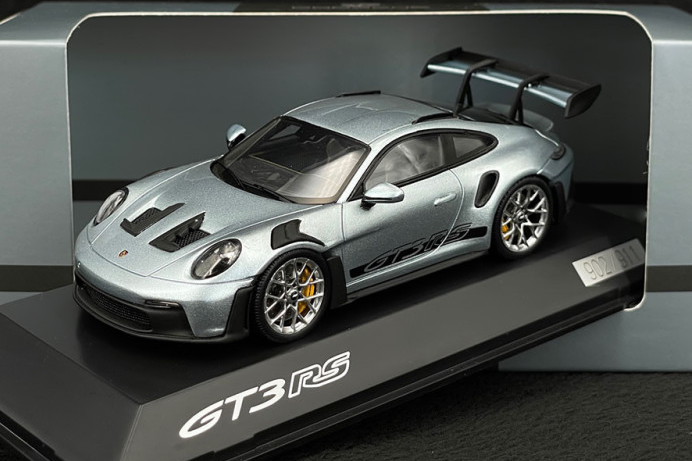 楽天市場】スパーク 1/43 ポルシェ 911 (992) GT3 RS 2023 グレー