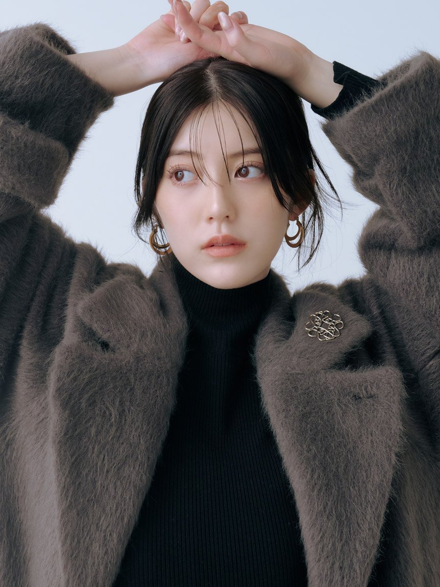 SNIDEL｜ブローチ付きシャギーロングコート | Rakuten Fashion(楽天