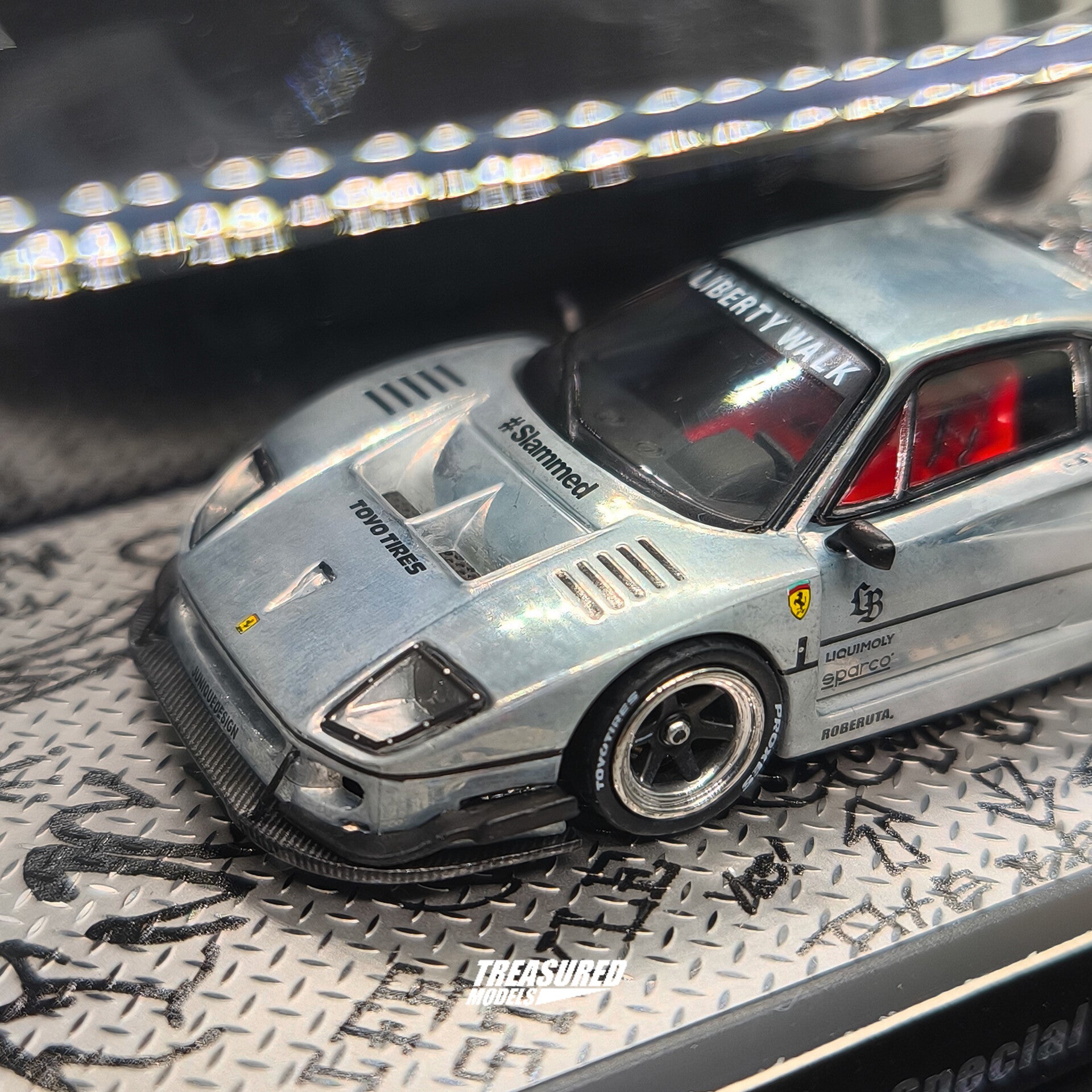 CHASE] Inno64 LBWK Ferrari F40 Chase Matte Black Hong Kong Toy Car