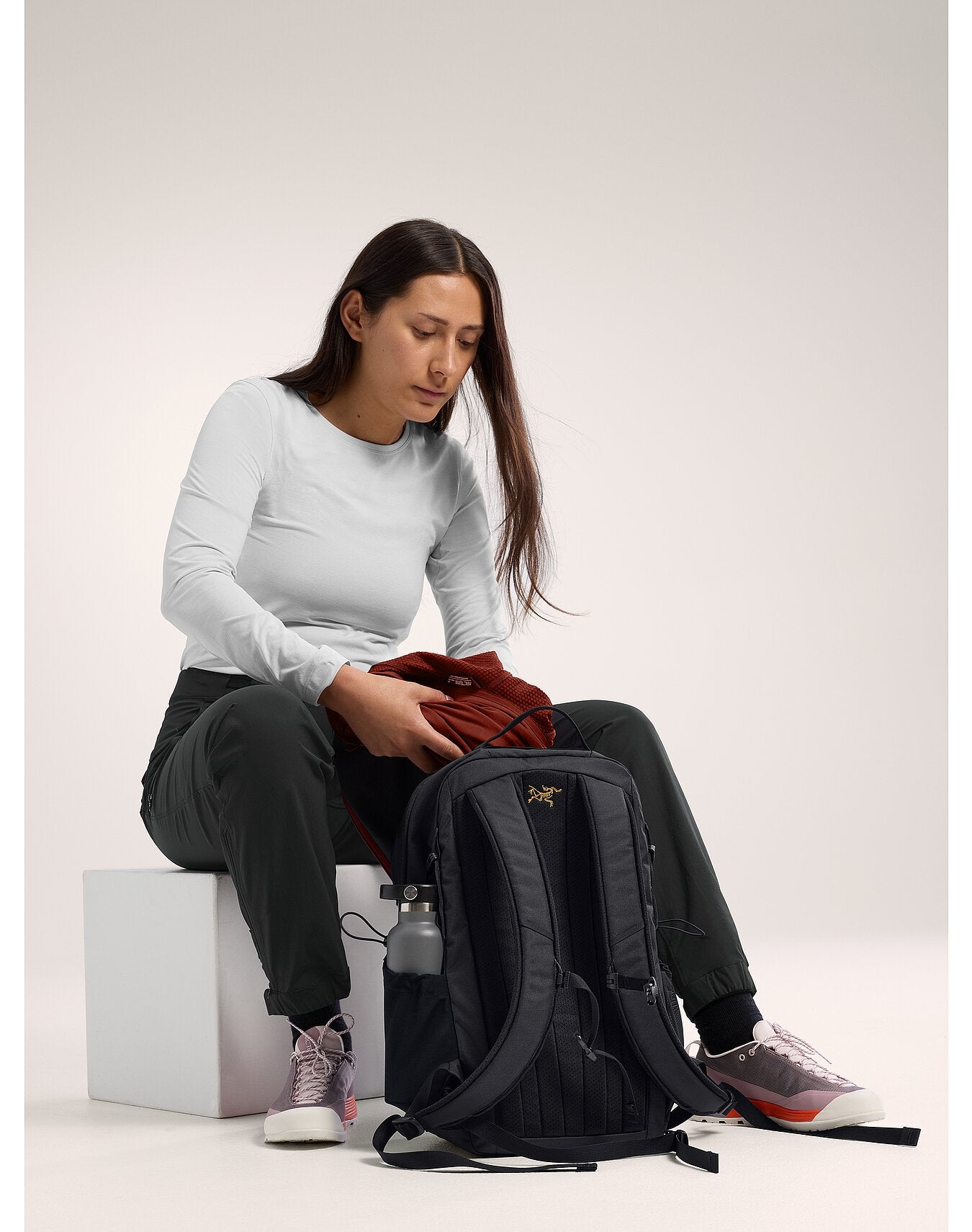 Arc'teryx MANTIS 16 BACKPACK Black – Victory Outdoor