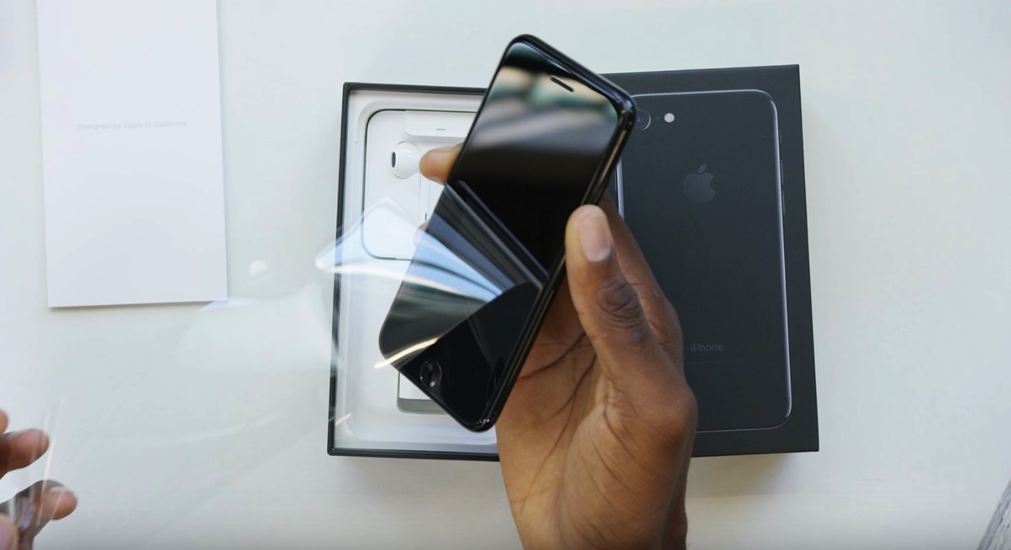 動画】「iPhone 7」「 iPhone 7 Plus」開封の儀。（色はジェット