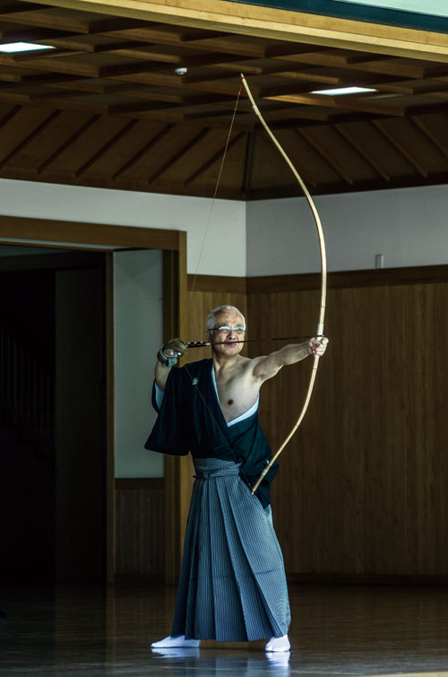 岡﨑廣志 Okazaki Hiroshi | 達人・名人・秘伝の師範たち | 武道・武術