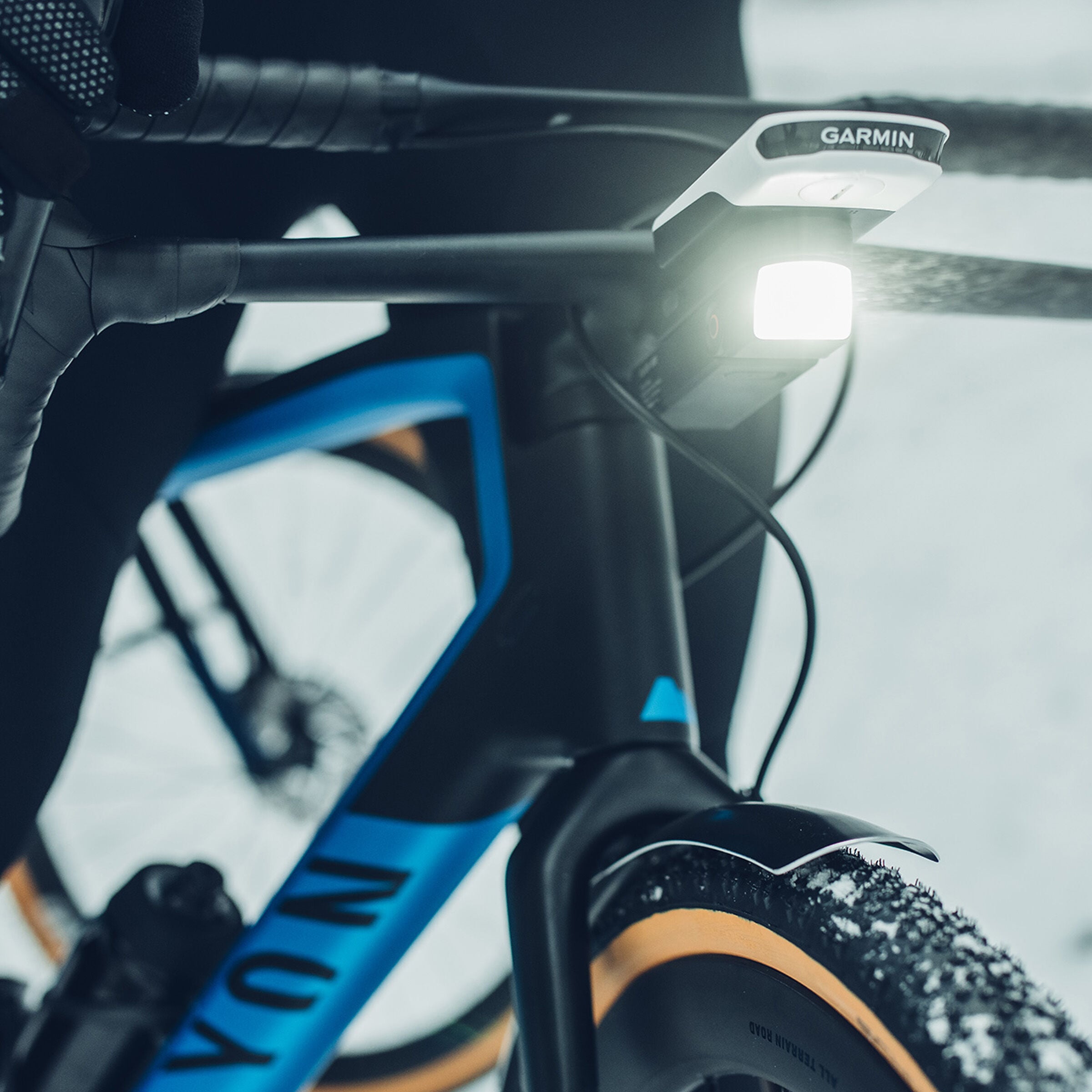 Canyon FLASH 800 Frontlight Set | CANYON PA