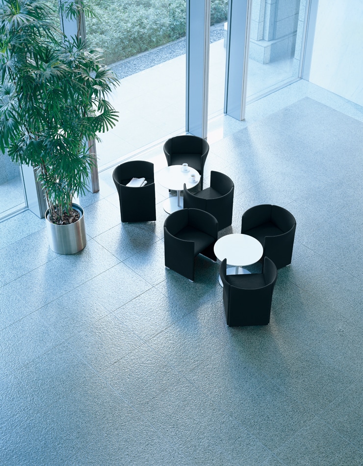 FARFALLA(ファルファッラ ラウンジアームチェア） IXC | カッシーナ