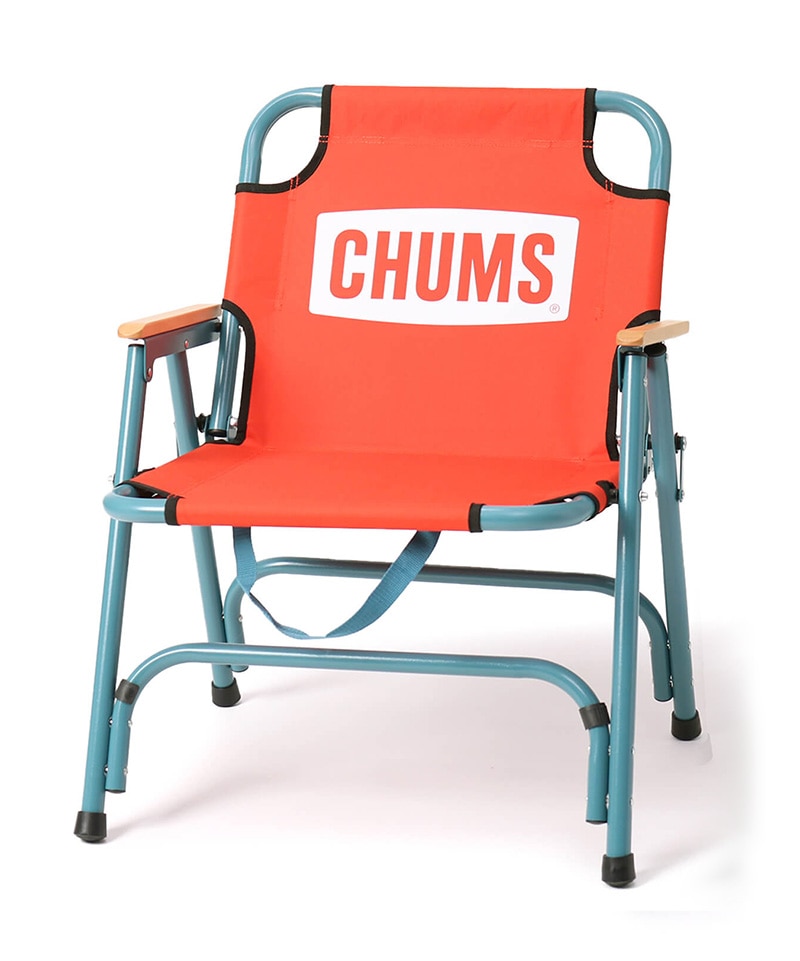 新色登場！折りたたんで持ち運べるチャムスのチェアを持って、夏の