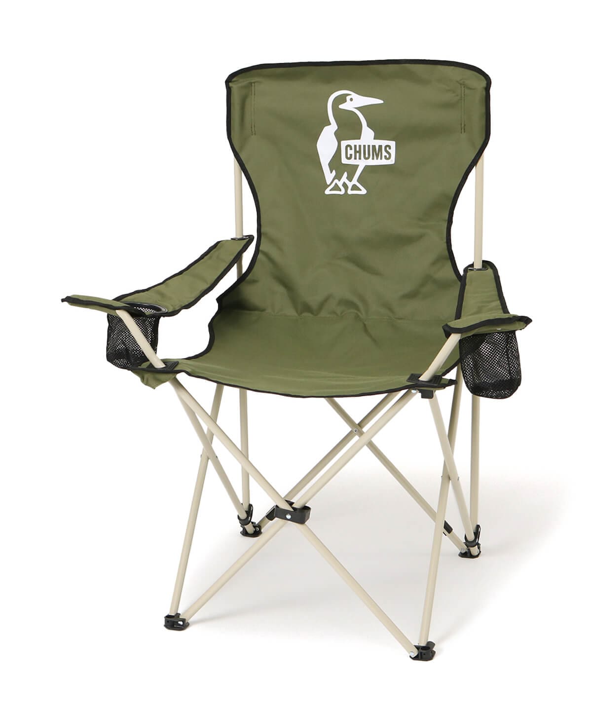 新色登場！折りたたんで持ち運べるチャムスのチェアを持って、夏の