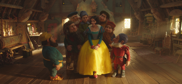 ミュージカルシーンの裏側に迫る『白雪姫』特別映像 1枚目の写真・画像