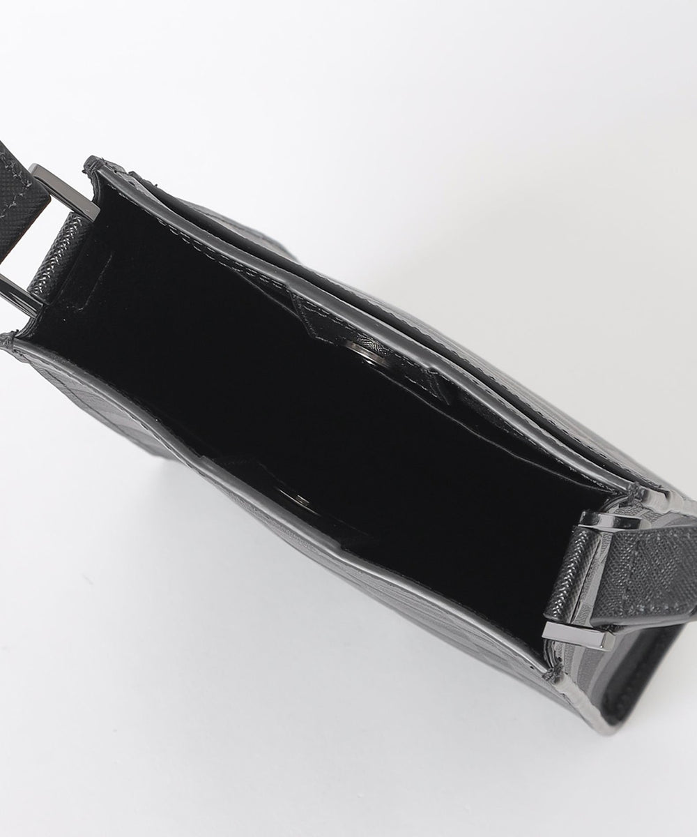 エンボスチェックスクウェアショルダーバッグ（バッグ）｜BLACK LABEL