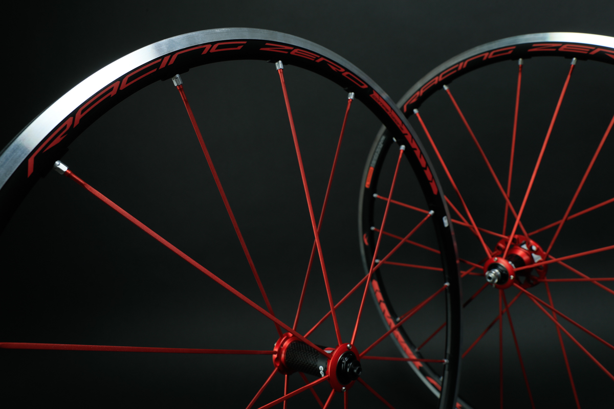 フルクラム Racing ZERO Competizione REDCUSTOM 魅惑のレッドカラーを