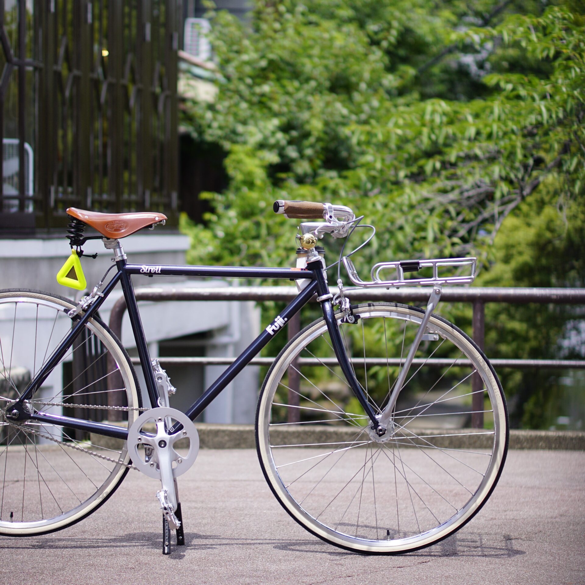 街と調和するシングルスピードバイク。FUJI（フジ）「STROLL