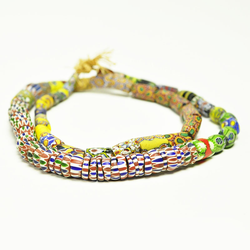 アフリカ・アンティーク トンボ玉 ビーズ (u334-06) - アフリカ雑貨店