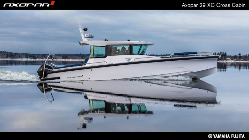 新艇情報 AXOPAR 29 XC フィンランドデザインのアドベンチャーモデル