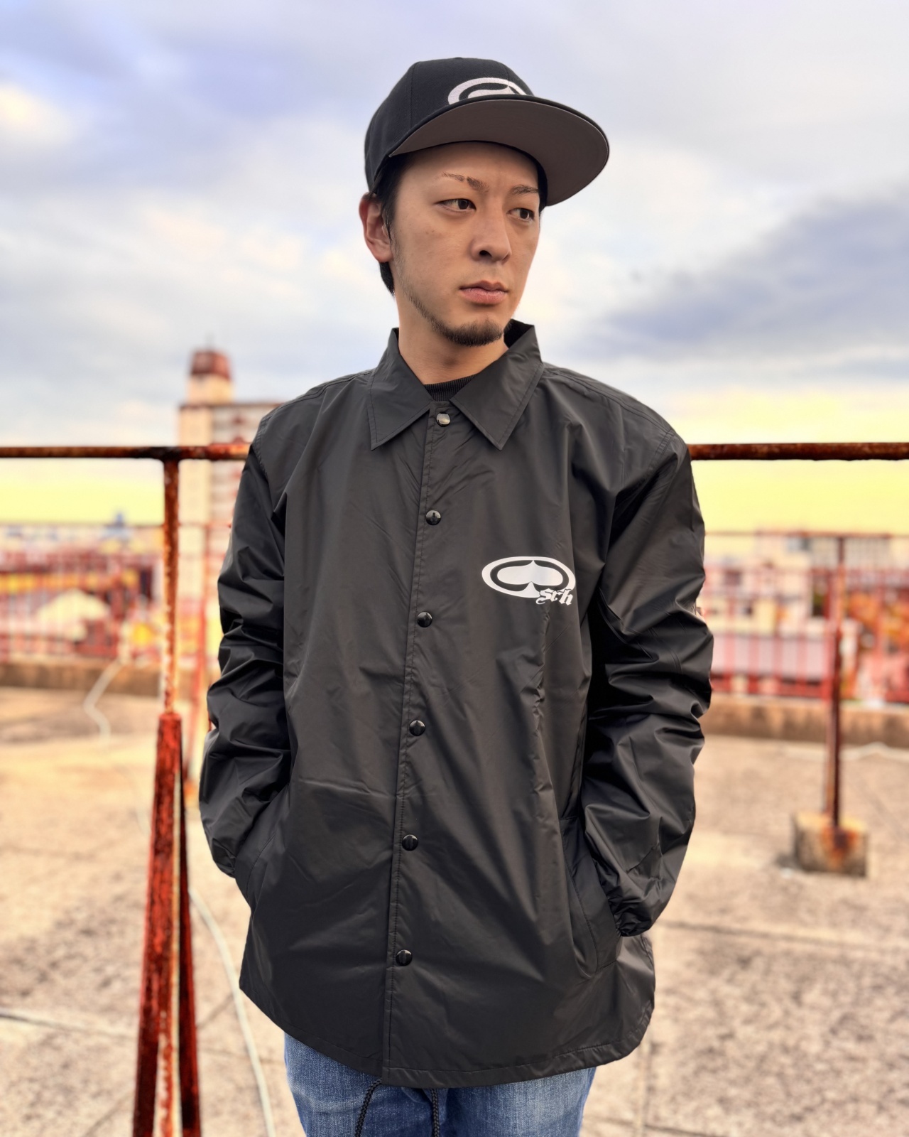 SRH / NEW SPADE LOGO コーチジャケット BLACK